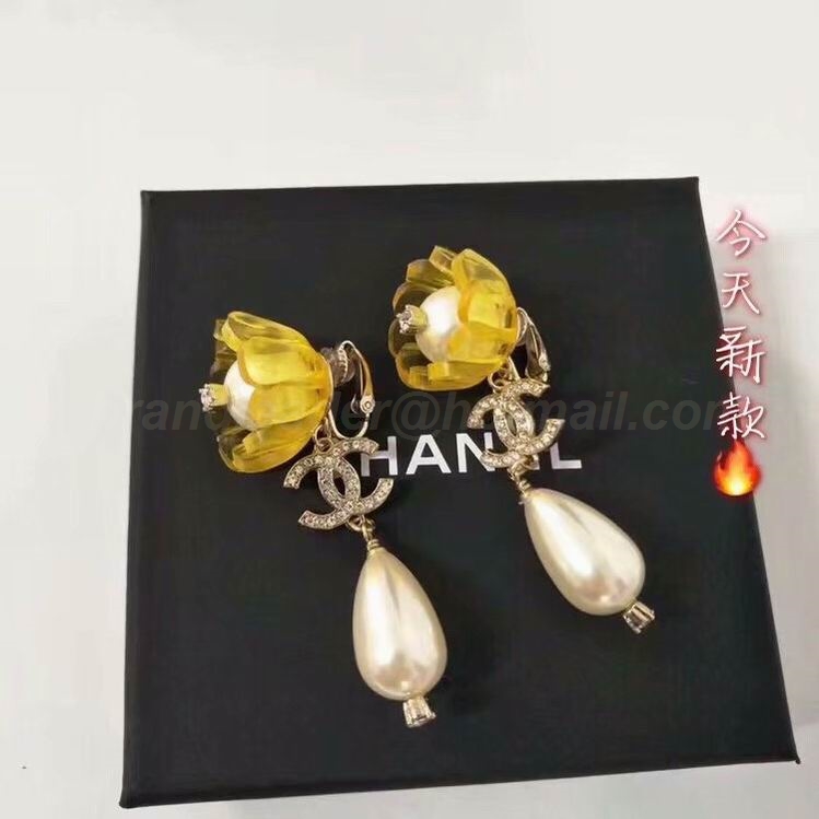 Chanel Earrings 906